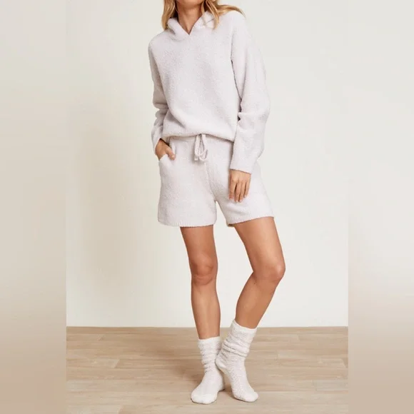 Barefoot Dreams Light Cream Hoodie /Shorts set - Picture 2 of 6